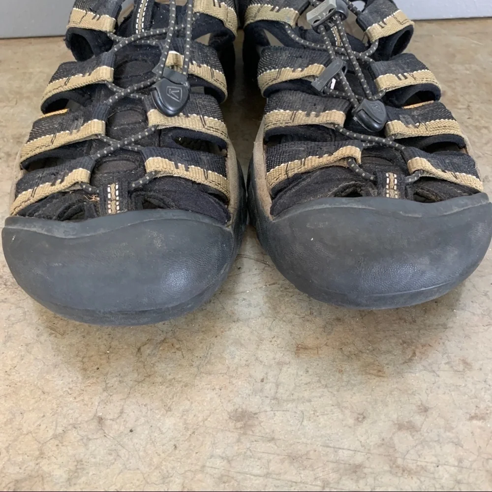 Keen Brown Waterproof Sandals Size 9‎
